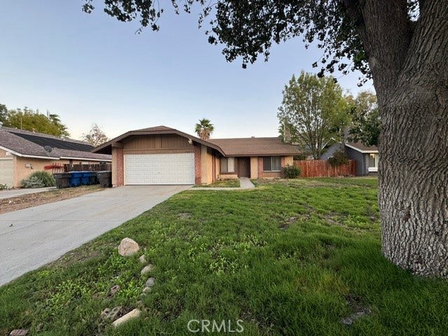 11562 Hartford Court, Riverside, CA 92503 11562 Hartford Court, Riverside, CA 92503