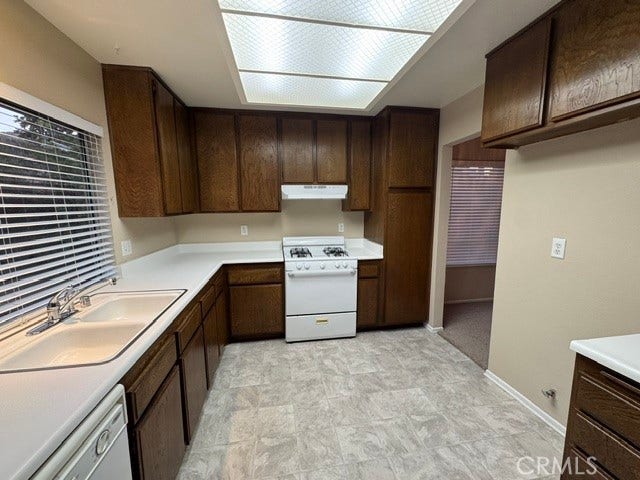 11562 Hartford Court, Riverside, CA 92503 11562 Hartford Court, Riverside, CA 92503