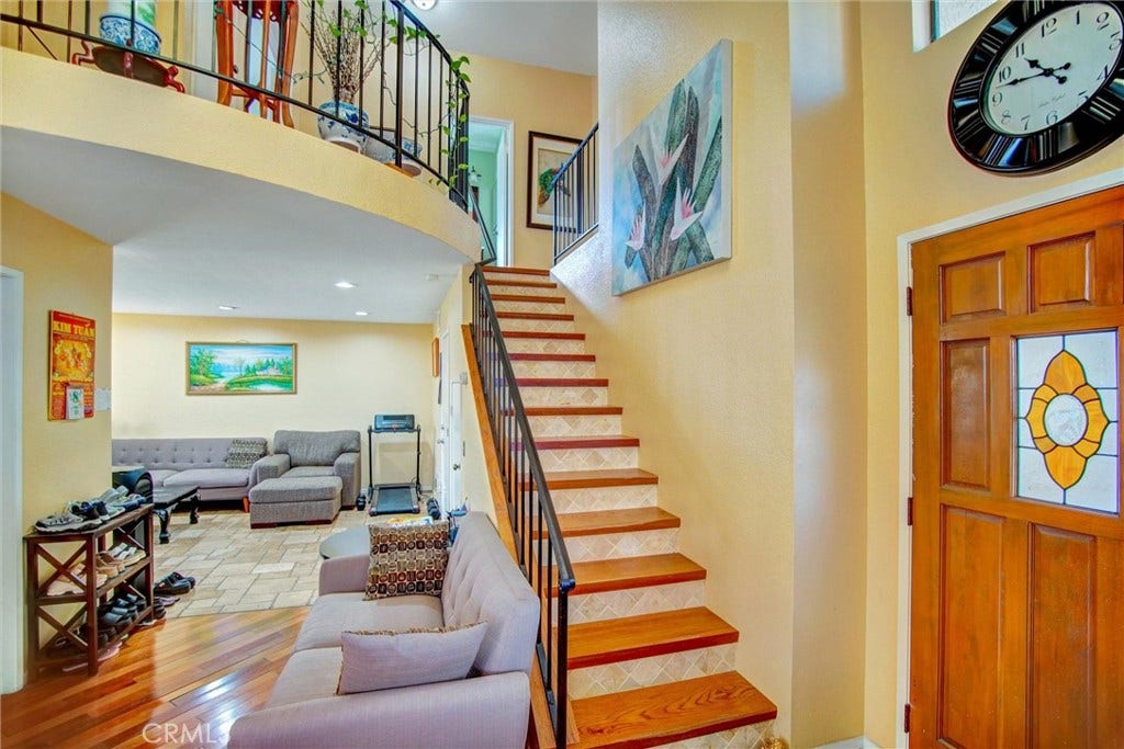 6560 Hemingway, Riverside, CA 92506 6560 Hemingway, Riverside, CA 92506