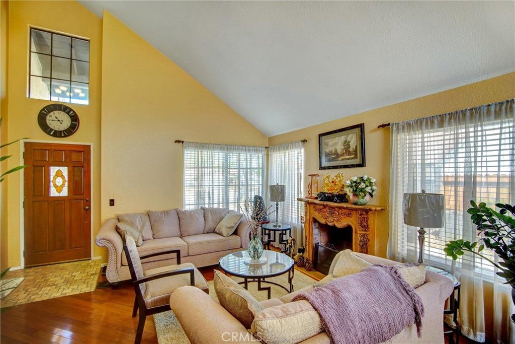6560 Hemingway, Riverside, CA 92506 6560 Hemingway, Riverside, CA 92506