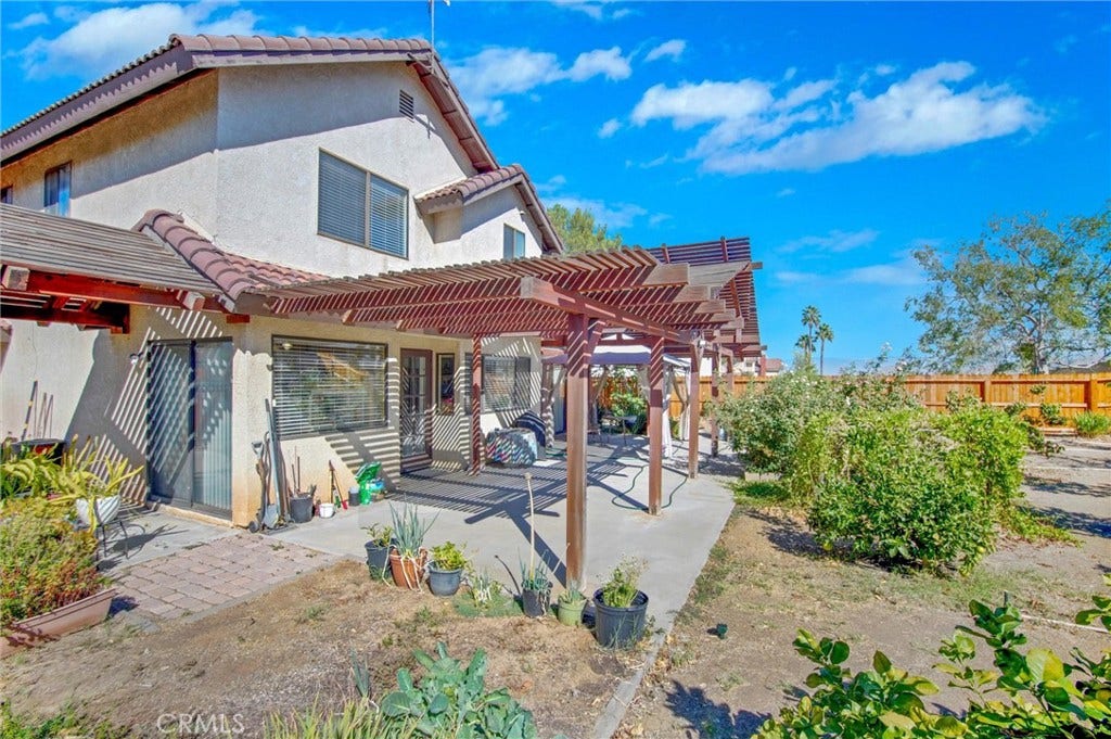 6560 Hemingway, Riverside, CA 92506 6560 Hemingway, Riverside, CA 92506