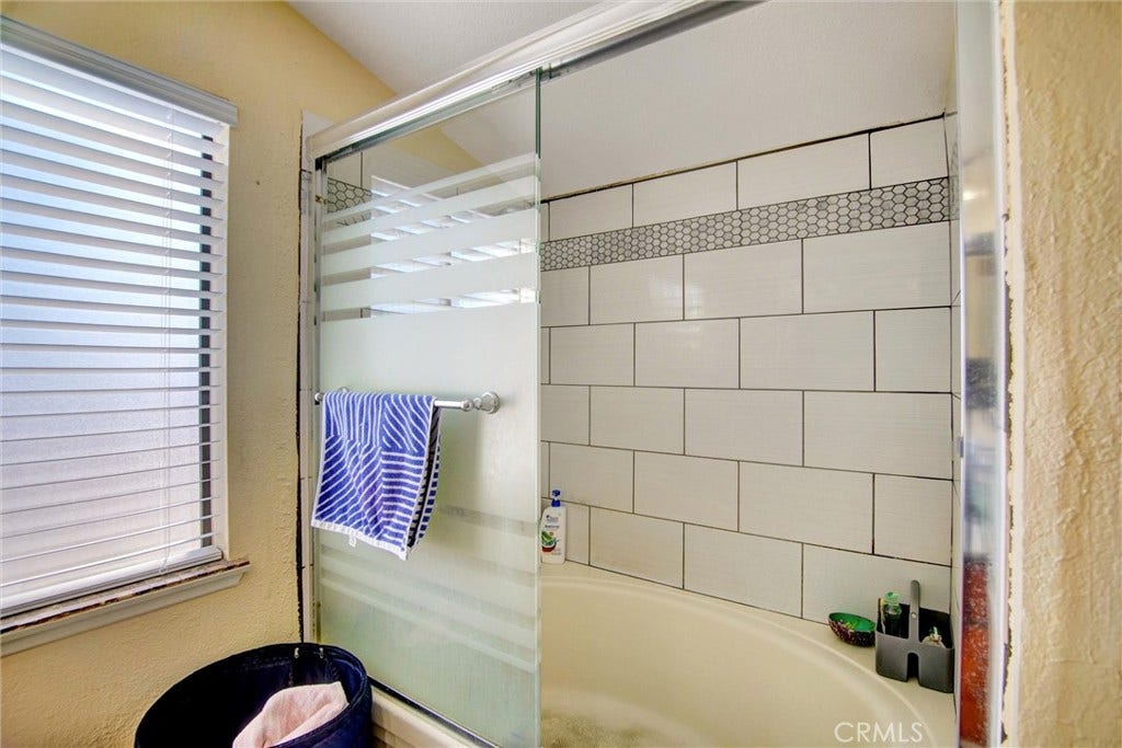 6560 Hemingway, Riverside, CA 92506 6560 Hemingway, Riverside, CA 92506