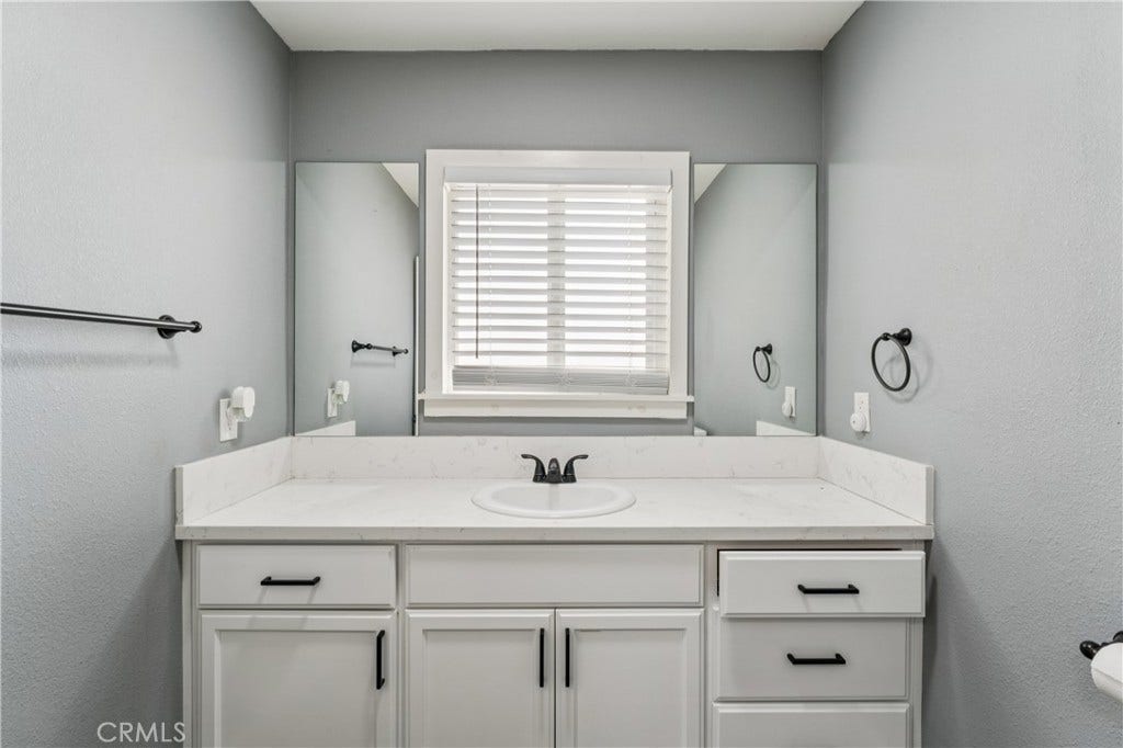 2 Bed Unit Bath