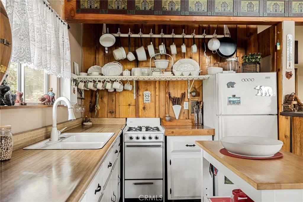 2151 Tank Road, Arrowbear, CA 92382 Kitchen with island.