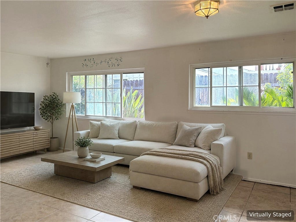215 Ryan, Redlands, CA 92374 Virtual Stage