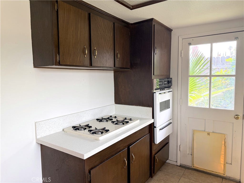 215 Ryan, Redlands, CA 92374 215 Ryan, Redlands, CA 92374
