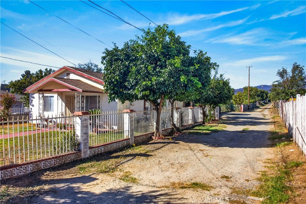 39856 Brookside, Beaumont, CA 92223 39856 Brookside, Beaumont, CA 92223