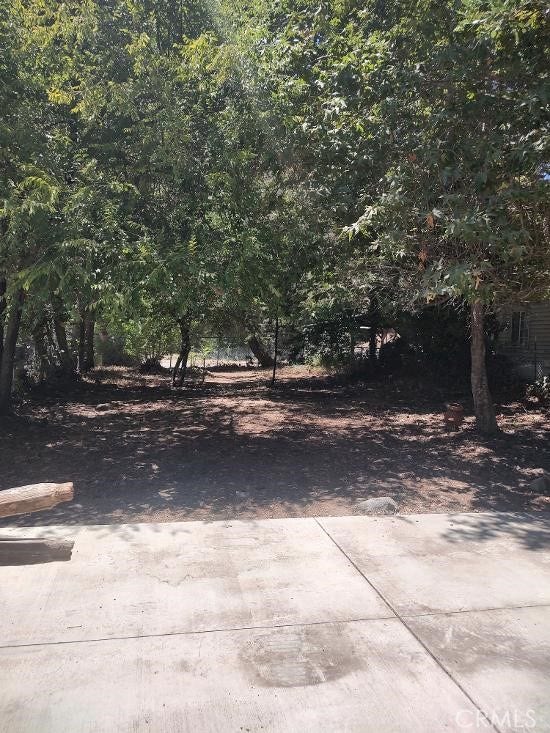 additional lot 4000 sq ft and flat