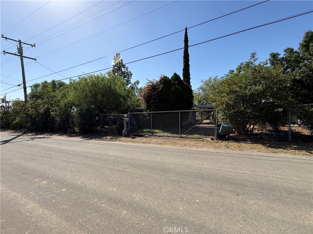 6347 Lucretia, Jurupa Valley, CA 91752