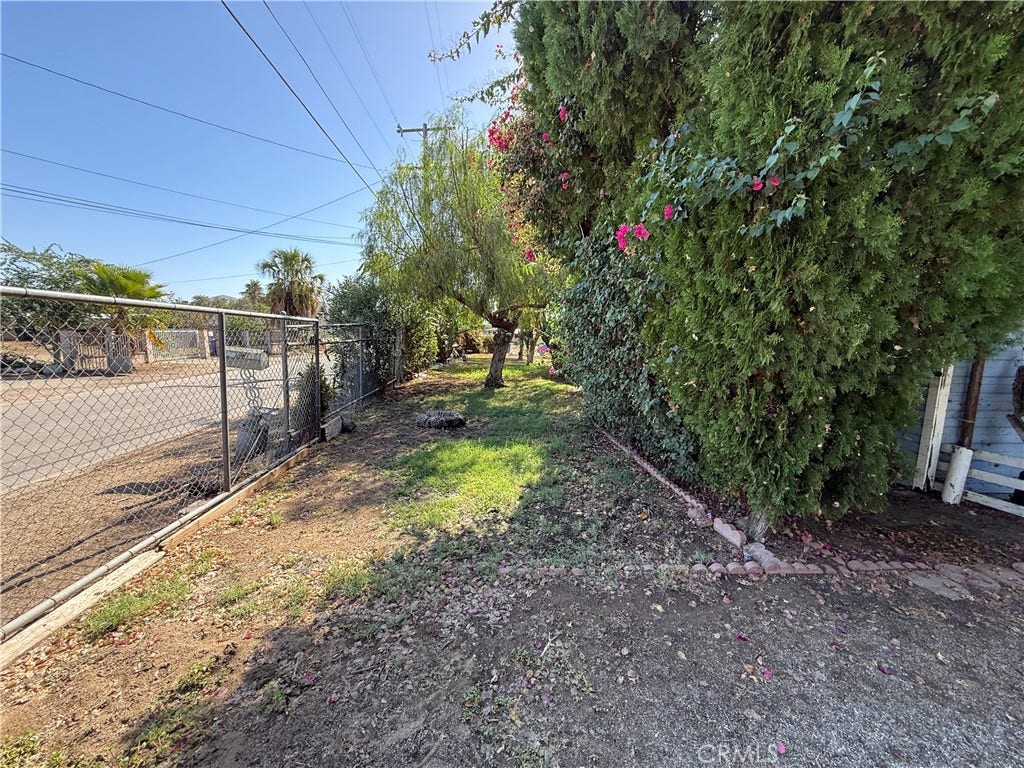 6347 Lucretia, Jurupa Valley, CA 91752