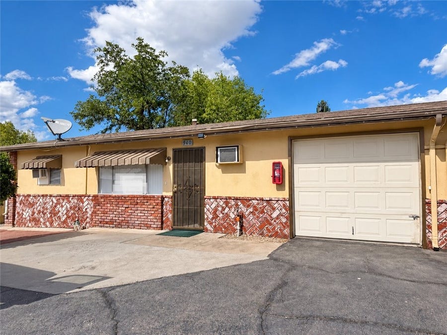 Property photo for 940 Park Avenue, Calimesa, CA
