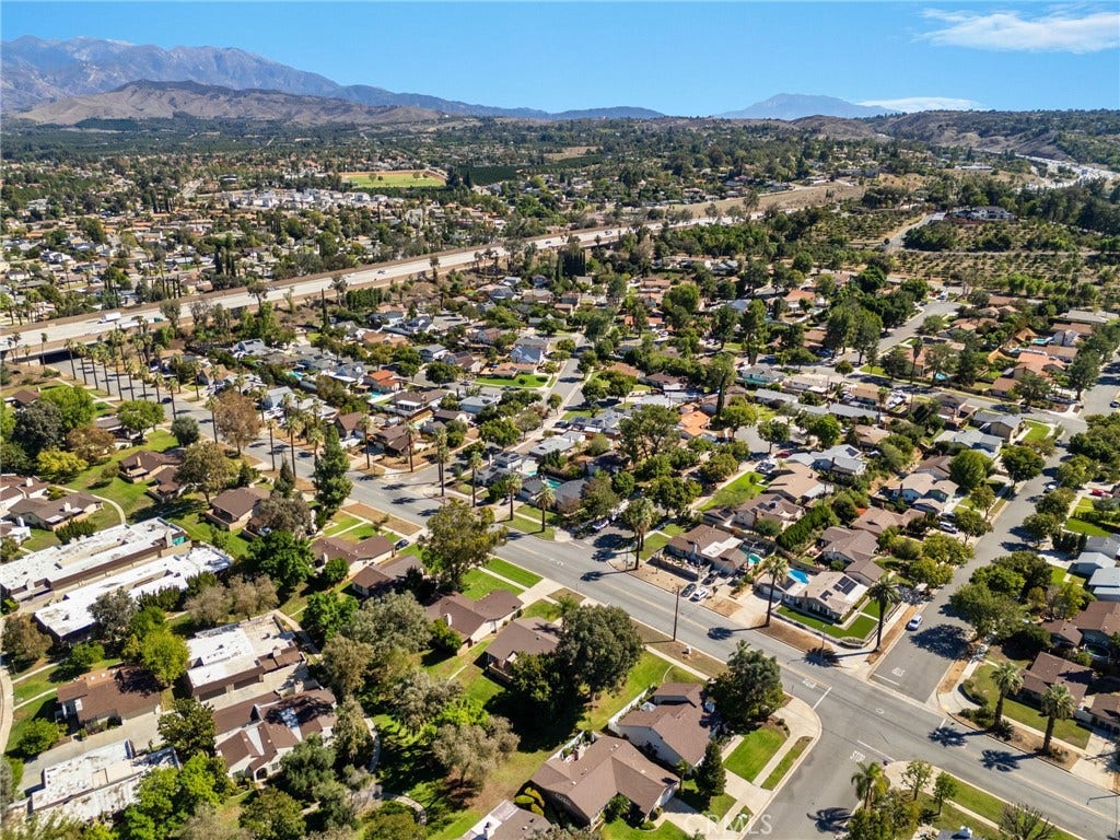 803 E Palm Avenue, Redlands, CA 92374 803 E Palm Avenue, Redlands, CA 92374