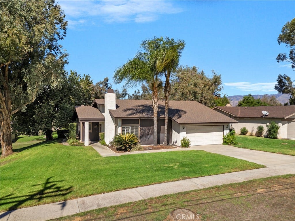 803 E Palm Avenue, Redlands, CA 92374 803 E Palm Avenue, Redlands, CA 92374