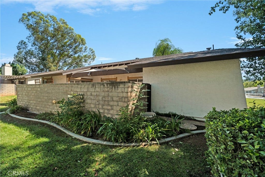 803 E Palm Avenue, Redlands, CA 92374 803 E Palm Avenue, Redlands, CA 92374