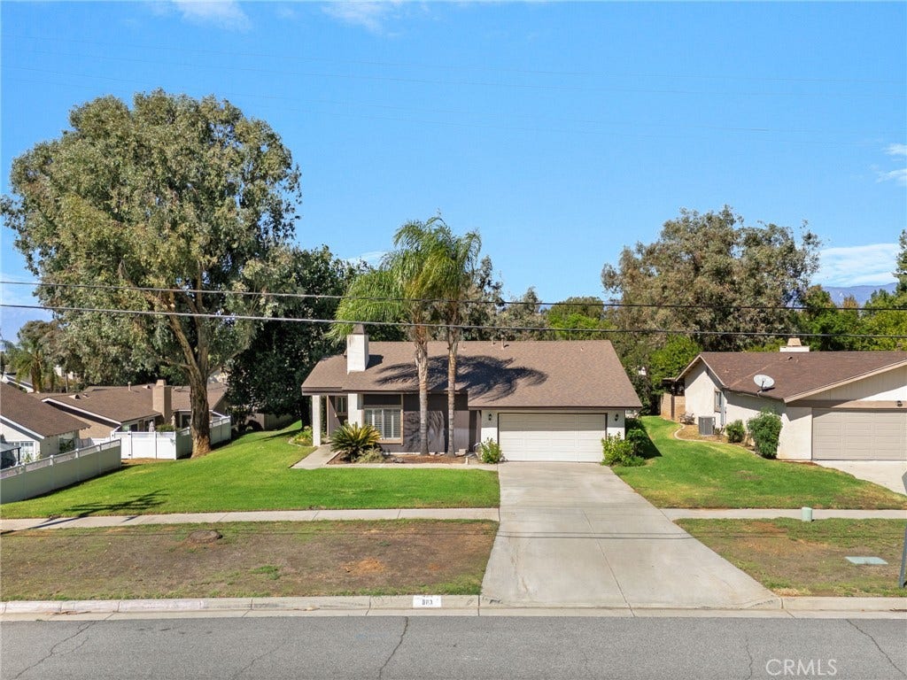 803 E Palm Avenue, Redlands, CA 92374 803 E Palm Avenue, Redlands, CA 92374