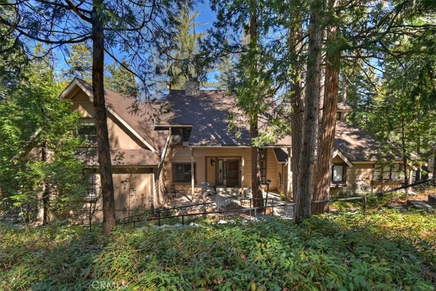 Property photo for 27456 White Fir, Lake Arrowhead, CA