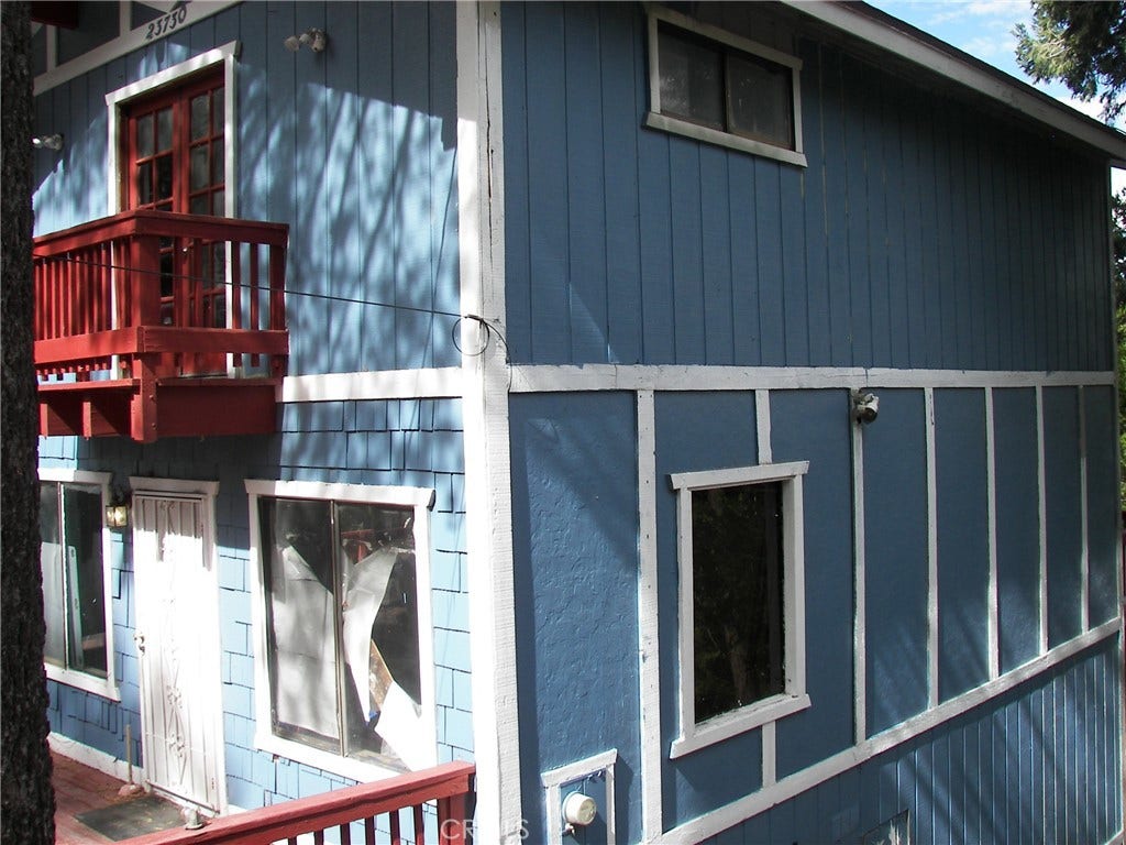 23730 Lakeview, Crestline, CA 92325 23730 Lakeview, Crestline, CA 92325