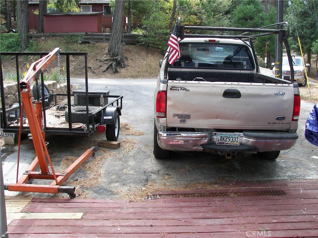 23730 Lakeview, Crestline, CA 92325 23730 Lakeview, Crestline, CA 92325