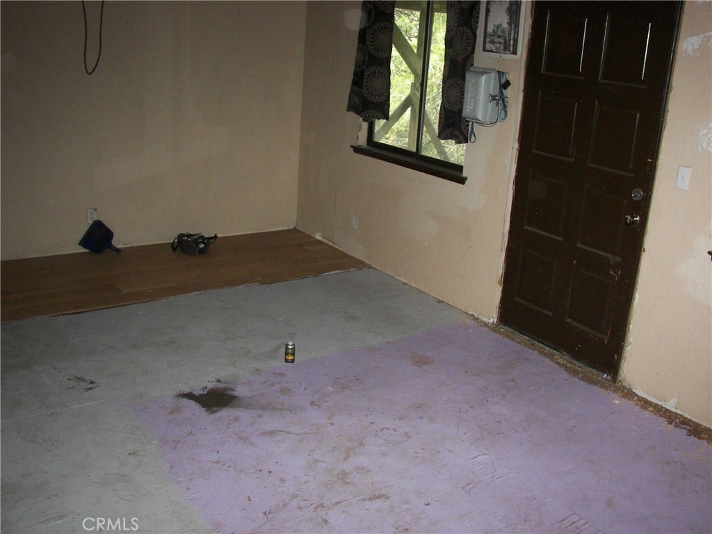 23730 Lakeview, Crestline, CA 92325 23730 Lakeview, Crestline, CA 92325