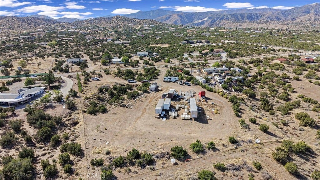 2986 Sunnyslope, Pinon Hills, CA 92372