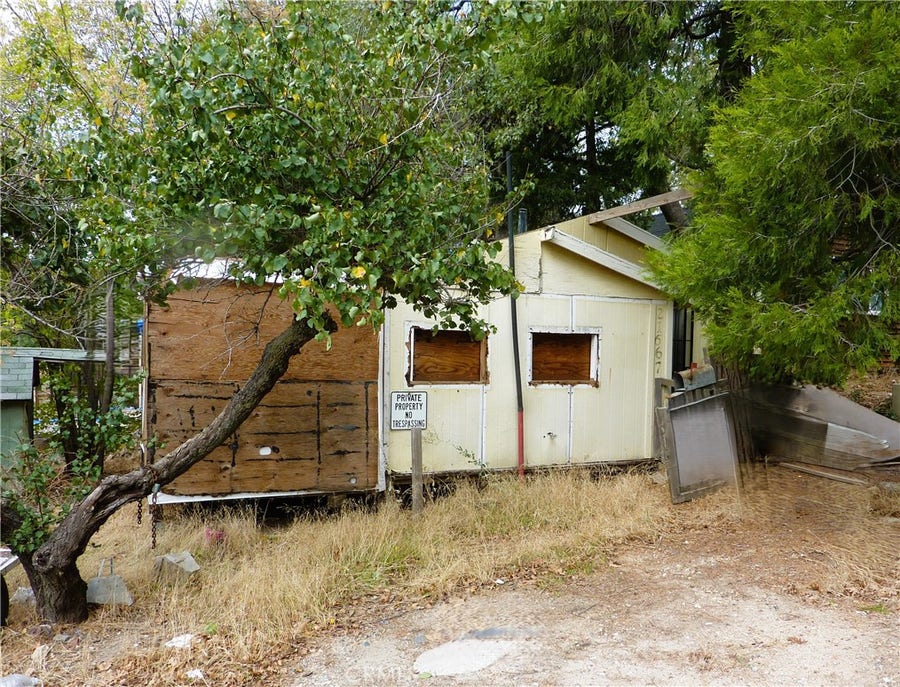 Property photo for 21667 Crest Forest Drive, Cedarpines Park, CA