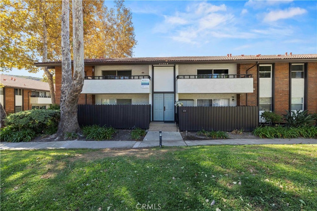 31584 Agoura, #3, Westlake Village, CA 91361 31584 Agoura, #3, Westlake Village, CA 91361