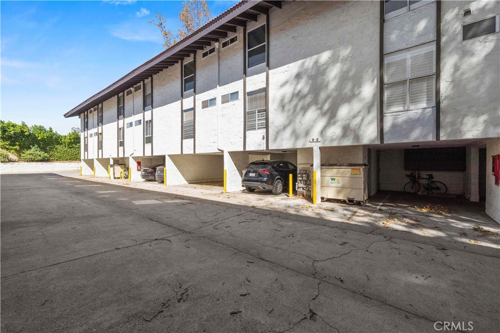 31584 Agoura, #3, Westlake Village, CA 91361 31584 Agoura, #3, Westlake Village, CA 91361