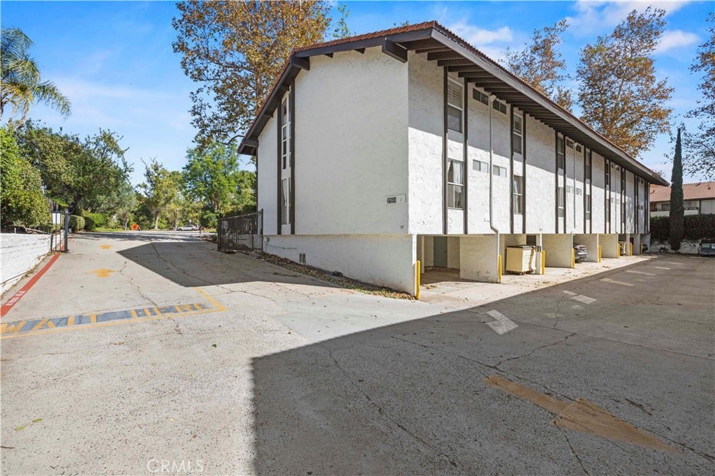 31584 Agoura, #3, Westlake Village, CA 91361 31584 Agoura, #3, Westlake Village, CA 91361
