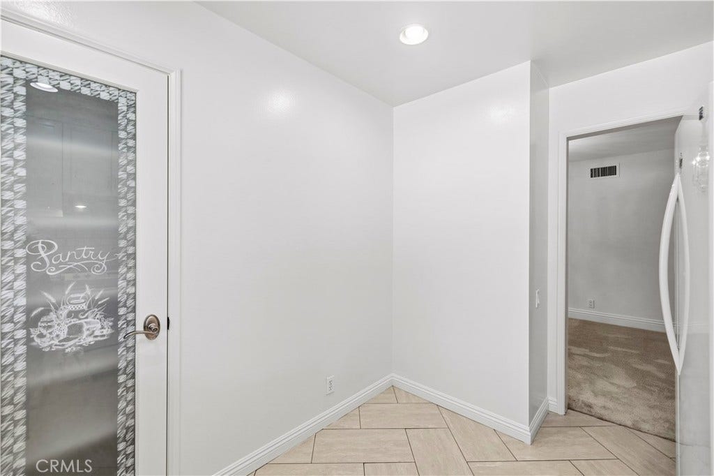 31584 Agoura, #3, Westlake Village, CA 91361 31584 Agoura, #3, Westlake Village, CA 91361