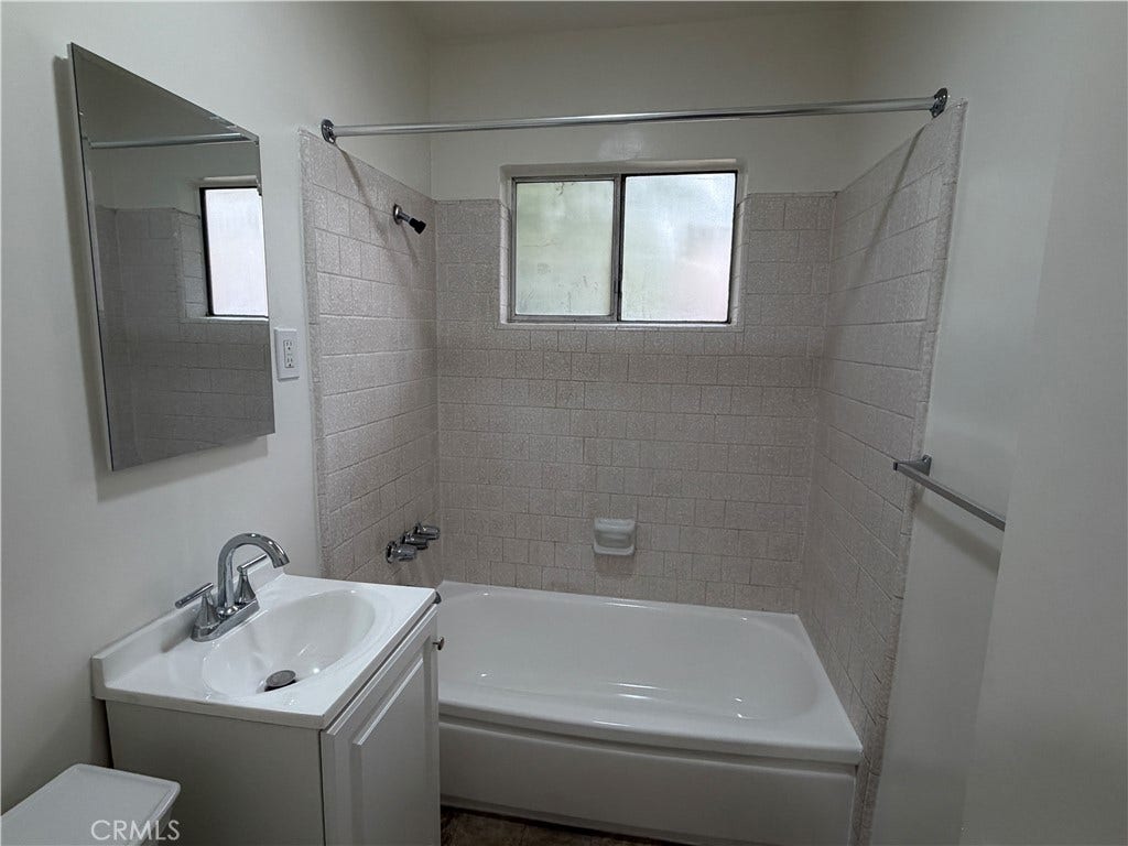 213 W 4th Street, #3, San Dimas, CA 91773 213 W 4th Street, #3, San Dimas, CA 91773