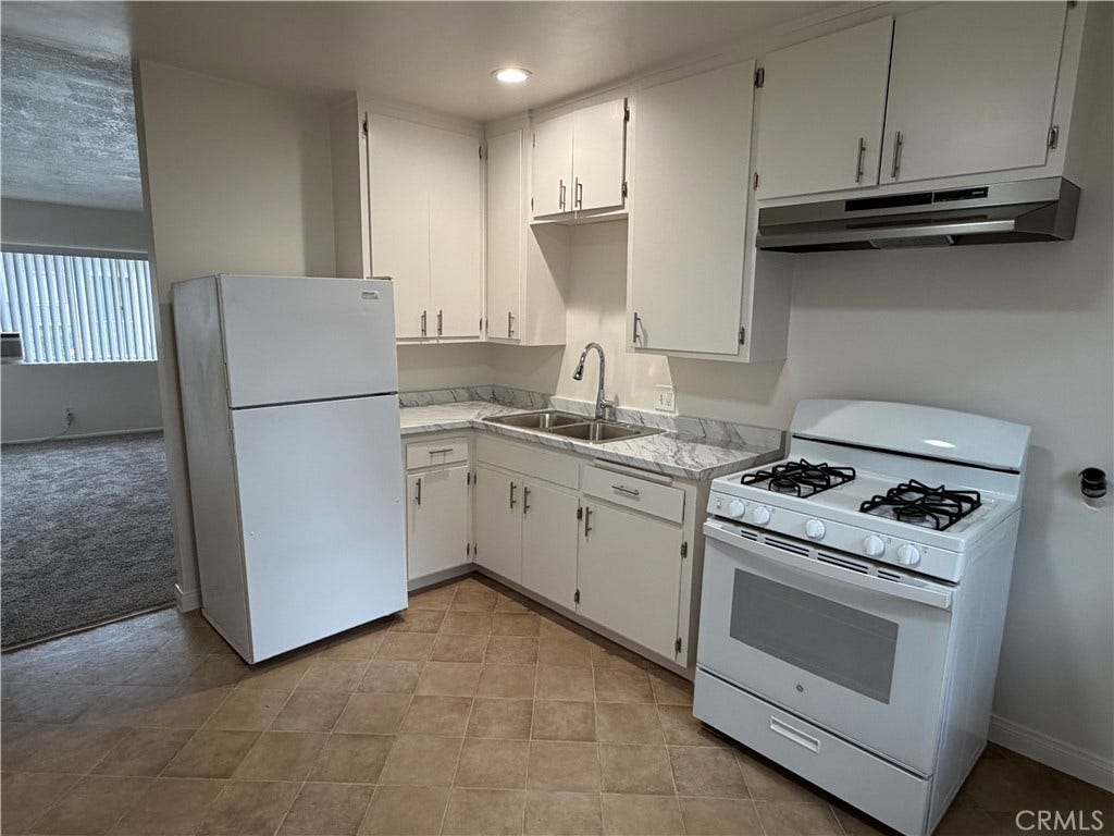 213 W 4th Street, #3, San Dimas, CA 91773 213 W 4th Street, #3, San Dimas, CA 91773