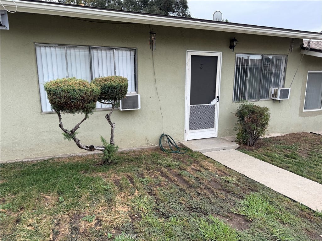 213 W 4th Street, #3, San Dimas, CA 91773 213 W 4th Street, #3, San Dimas, CA 91773