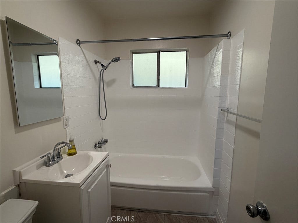 217 W 4th Street, #4, San Dimas, CA 91773 217 W 4th Street, #4, San Dimas, CA 91773