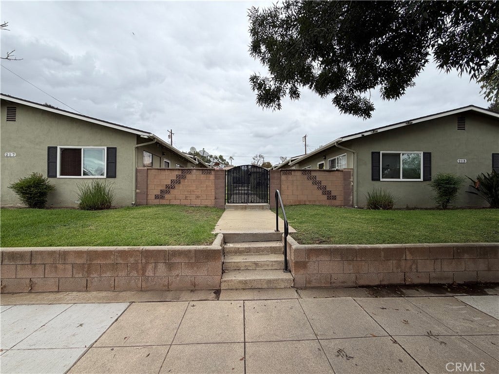 217 W 4th Street, #4, San Dimas, CA 91773 217 W 4th Street, #4, San Dimas, CA 91773
