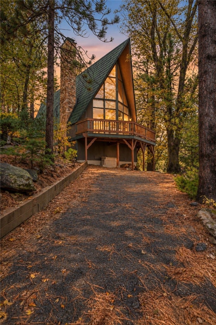 Property photo for 164 Rocky Point Way, Lake Arrowhead, CA
