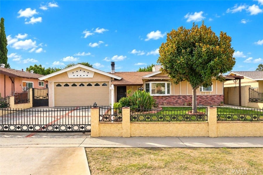 Property photo for 419 Baldwin, Redlands, CA