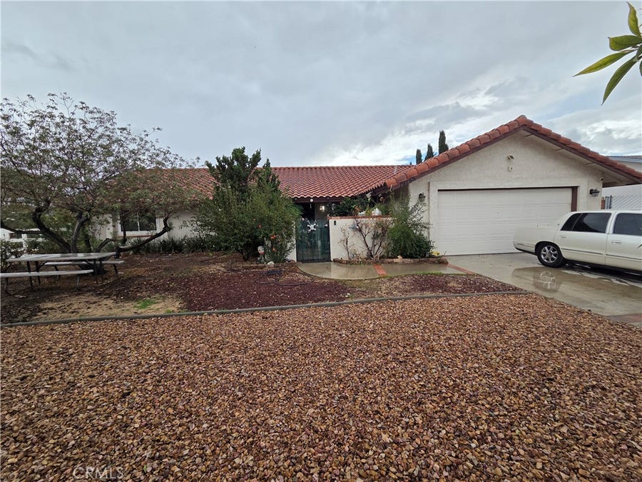 Property photo for 19155 Bay Meadows, Apple Valley, CA