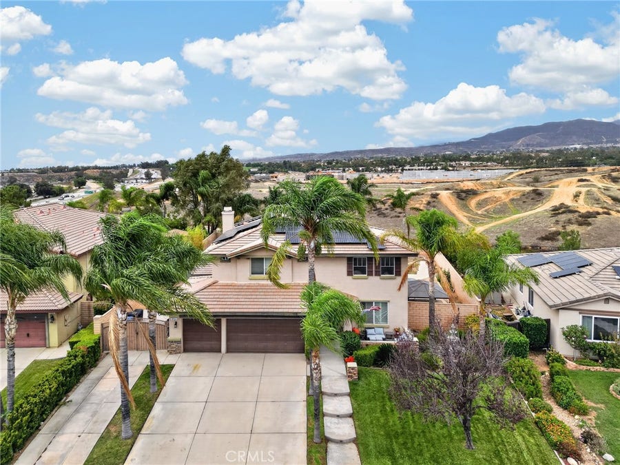 Property photo for 884 Windbound, Beaumont, CA