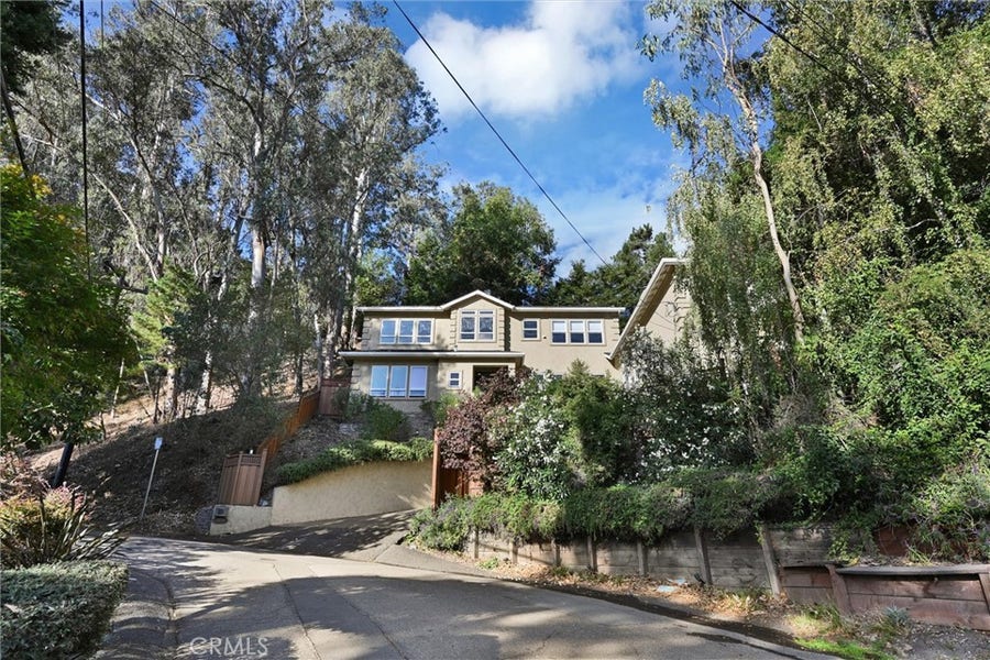 Property photo for 7010 Pinehaven, Oakland, CA
