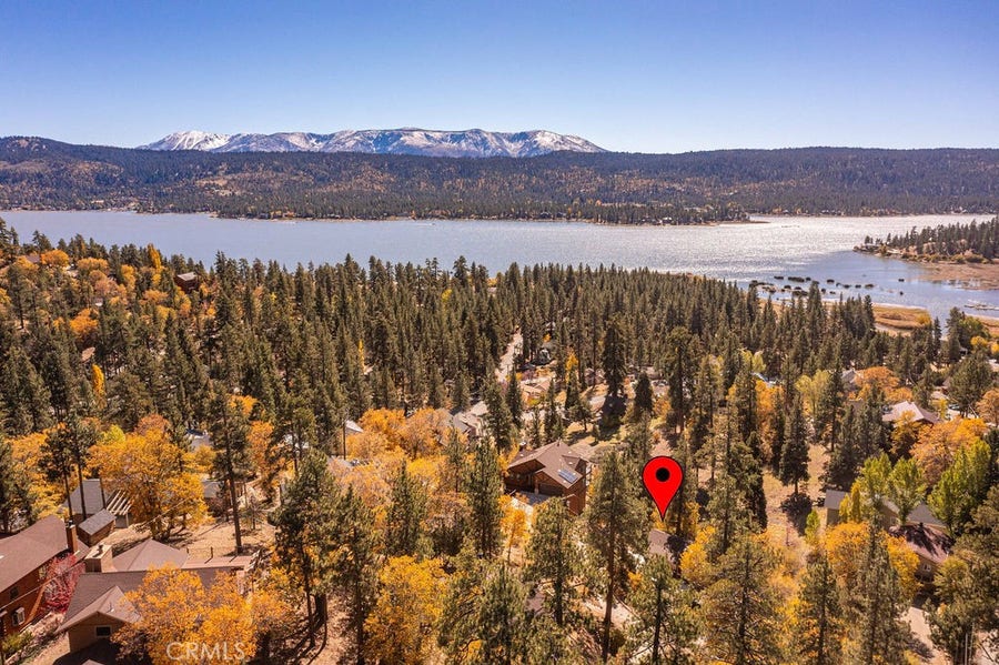 Property photo for 39567 Oak Glen Road, Fawnskin, CA