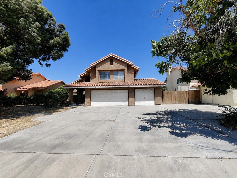 Property photo for 37928 50th St E, Palmdale, CA
