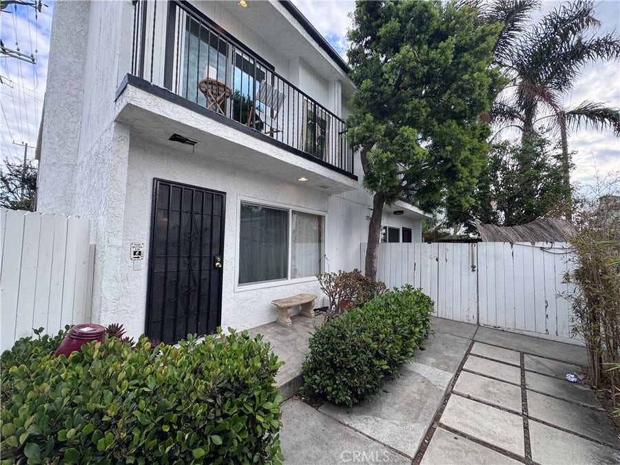 Property photo for 40 S Venice Boulevard, #2, Venice, CA