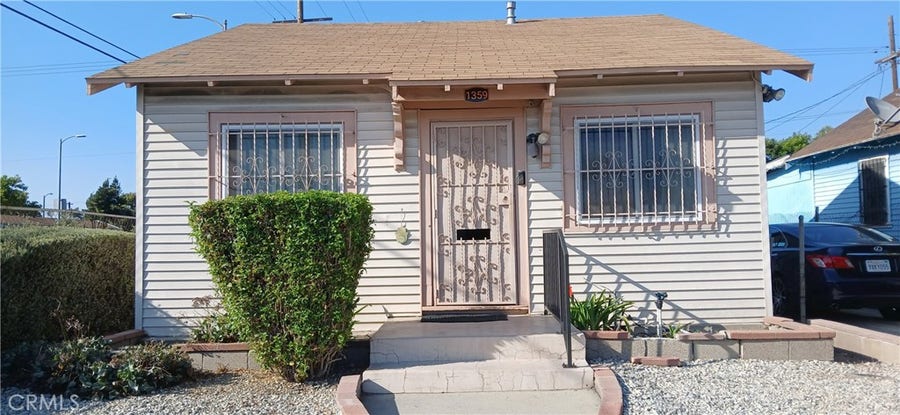 Property photo for 1359 W 69th, Los Angeles, CA