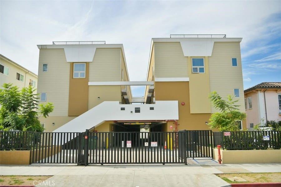 Property photo for 1509 S Gramercy Place, Los Angeles, CA