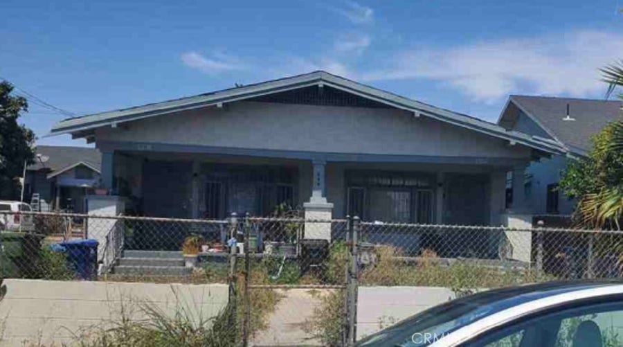 Property photo for 859 W 54th Street, Los Angeles, CA