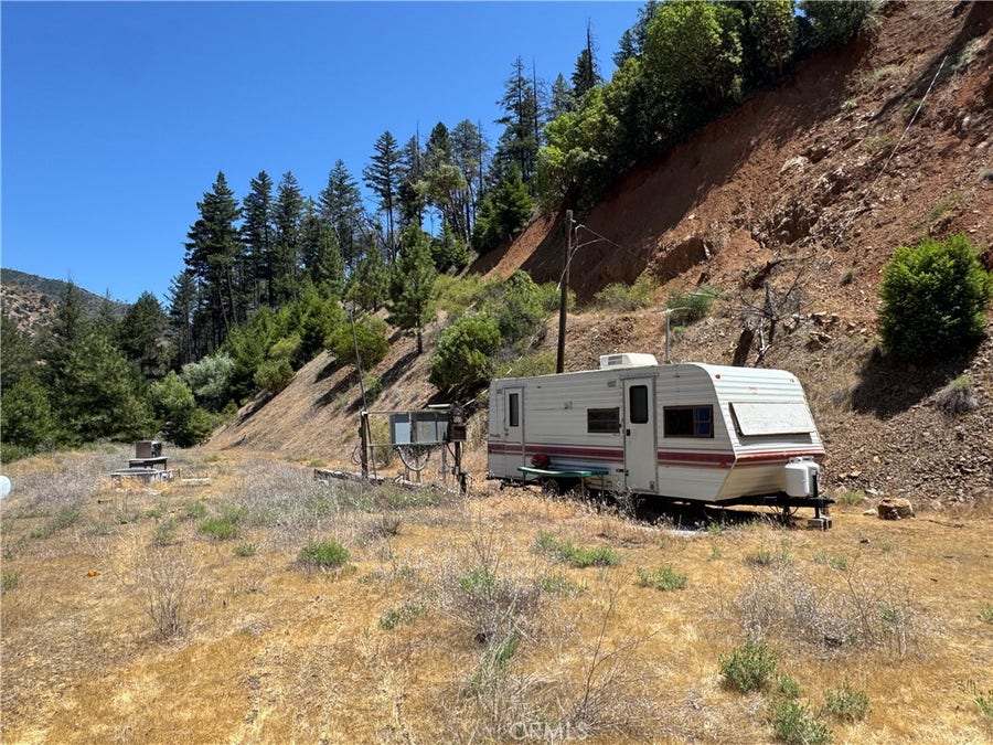 Property photo for 240 Rasmusen Lane, Junction City, CA
