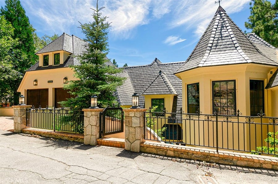 Property photo for 28087 North Shore Road, Lake Arrowhead, CA