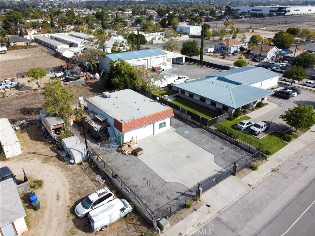 2436 E 5th, San Bernardino, CA 92346 2436 E 5th, San Bernardino, CA 92346