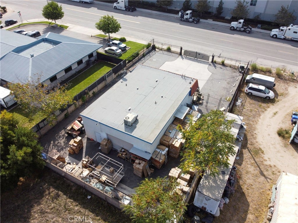 2436 E 5th, San Bernardino, CA 92346 2436 E 5th, San Bernardino, CA 92346