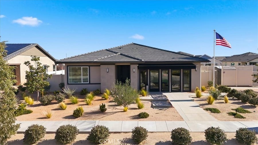 Property photo for 3223 E Avenue J-4, Lancaster, CA